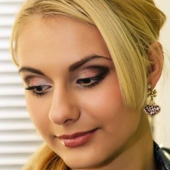 Натуральная проклейка ресн­иц пучками
                    Лешмейкер Татьяна Ляшенко Кривий Ріг