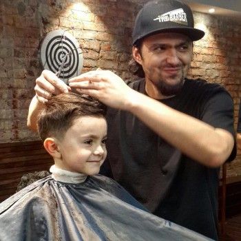 дитяча стрижка