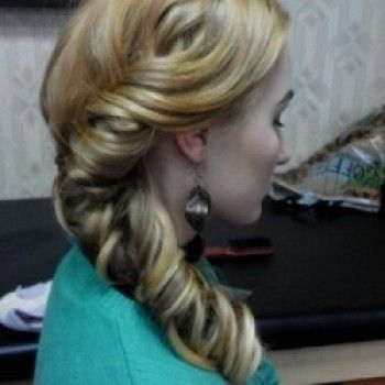 Плетение
                    Парикмахер Яна Гергелюк Кривой Рог