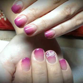 Омбре аэрографом
                    Мастер маникюра Татьяна Чижевская Кривой Рог