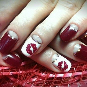 Покрытие Френч (классика)/лунный/раффиан	
                    Майстер манікюру Татьяна Чижевская Кривий Ріг