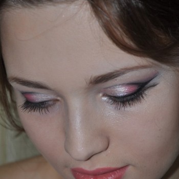 Коррекция бровей
                    Салон краси Эстетик-холл "Для тебя" Миколаїв