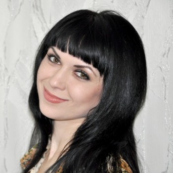 Покраска волос в один тон Loreal
                    Салон красоты Эстетик-холл "Для тебя" Николаев