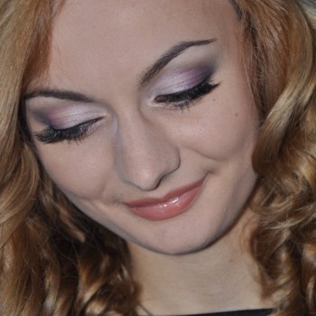 Покраска волос в один тон Loreal
                    Салон красоты Эстетик-холл "Для тебя" Николаев