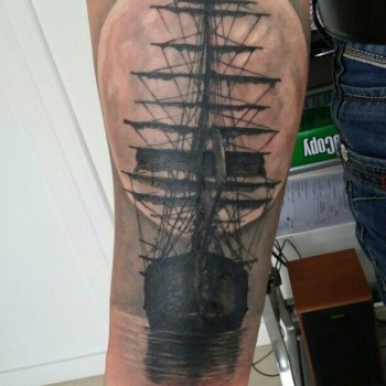 Тату мужские на предплечье черно-белые, фото - Тату салон TattooArt