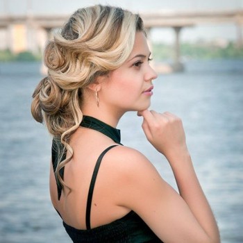 Вечерние прически
                    Парикмахер Анна Лихачева Днепр