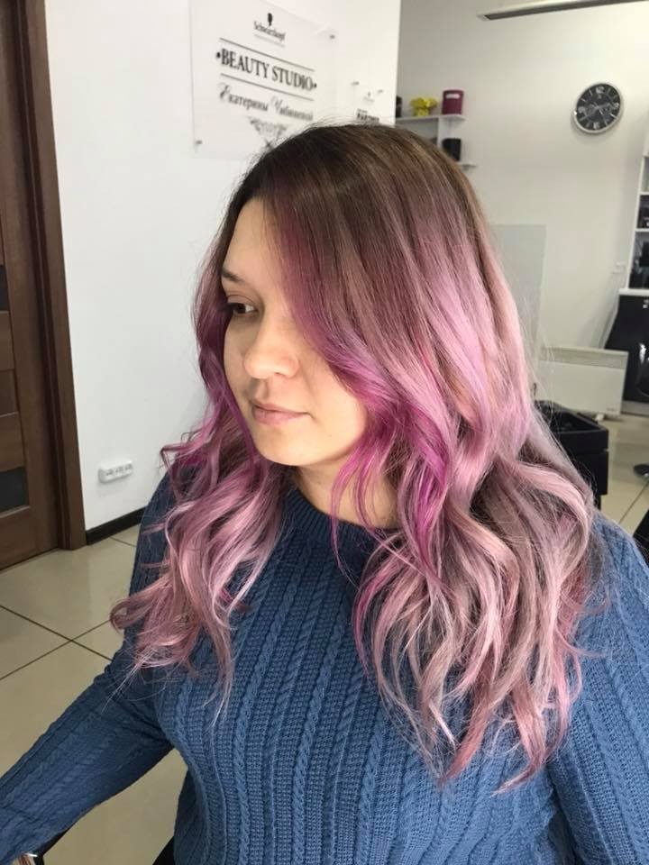 Укладка волосся на довге фіолетовий колір, фото -  Beauty Studio Екатерины Чибиневой