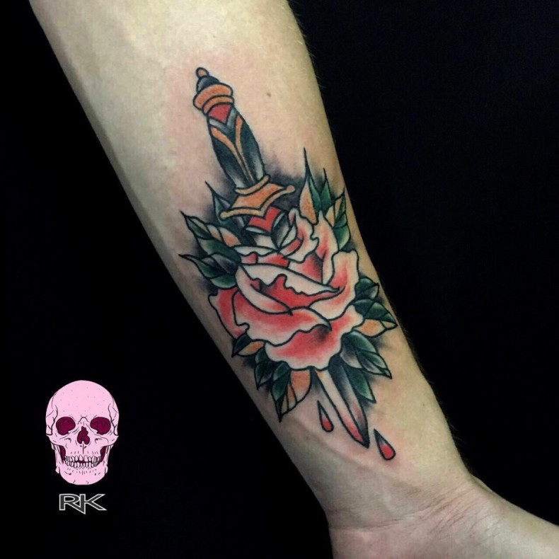 Мужские на предплечье роза, фото - Тату салон RK Tattoo Studio