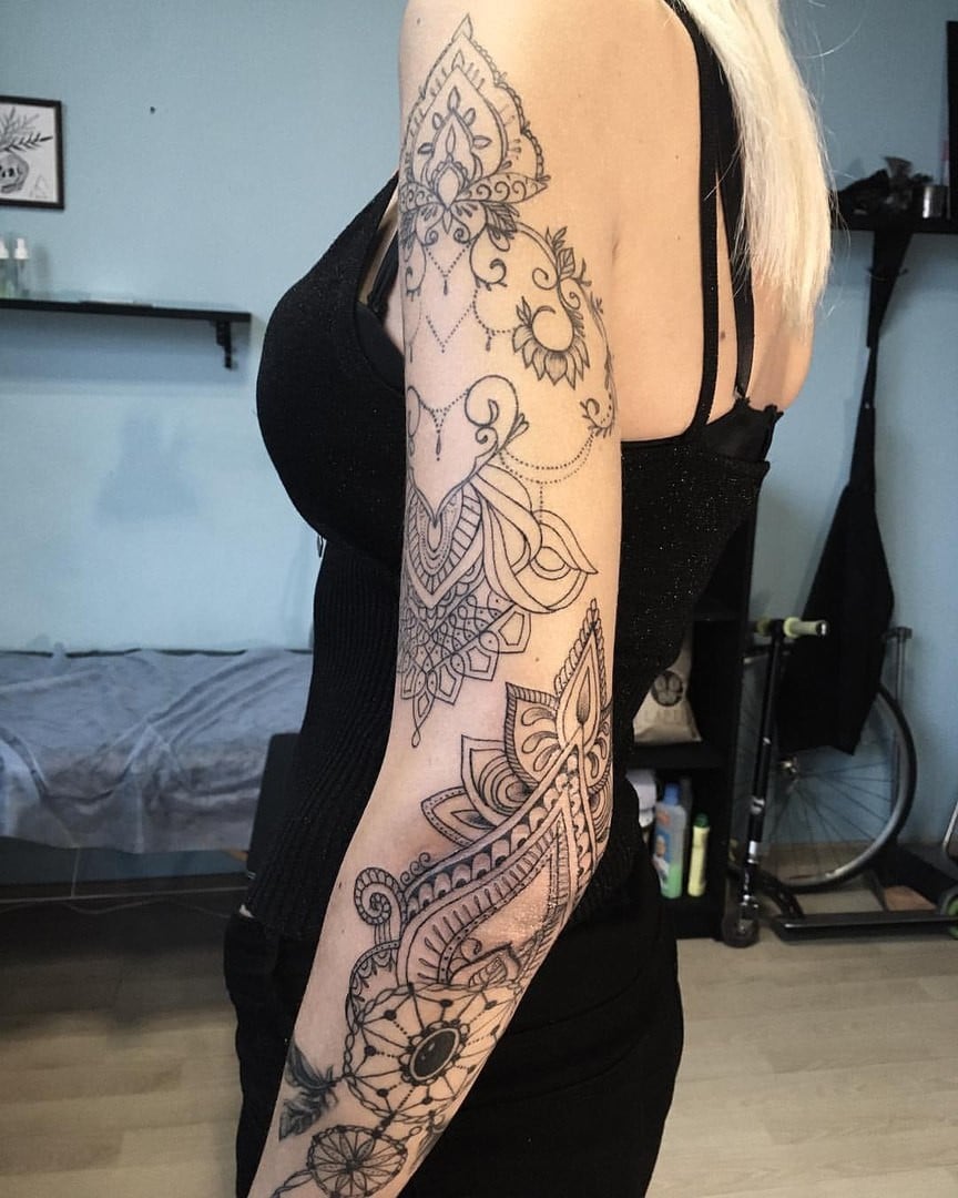 Для дівчат рукав чорно-білі, фото - Тату майстер Дарья Шишкина