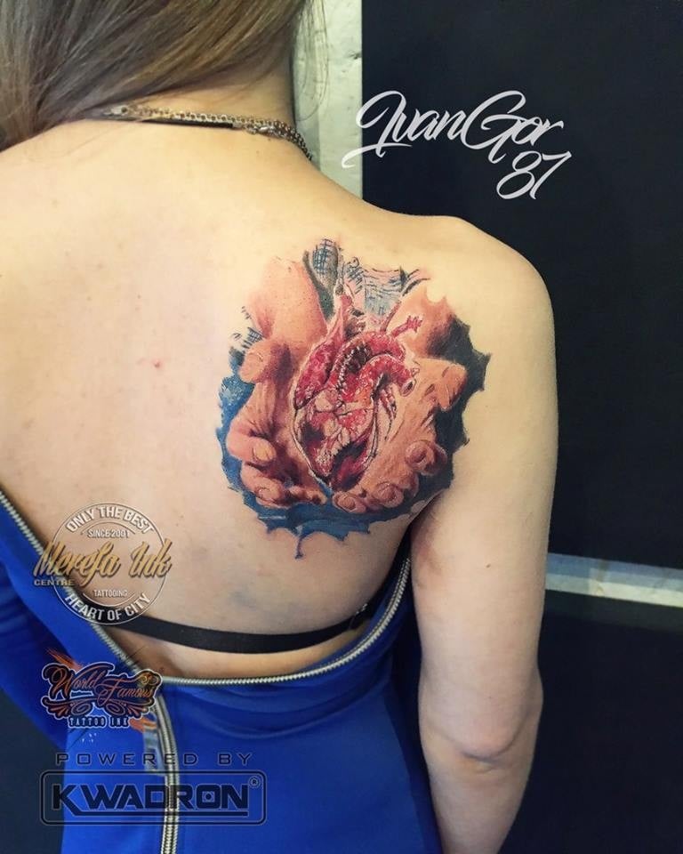 Для дівчат кольорові на спині, фото - Тату салон Kwantum Tattoo Gallery