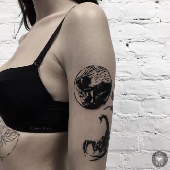 Тату для дівчат вовк на плечі, фото -  Just One