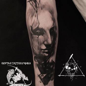 Тату для хлопців на передпліччі чорно-білі, фото - Тату майстер Илья Фалин