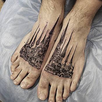 Тату мужские черно-белые на стопе, фото - Тату мастер Саша Срибна