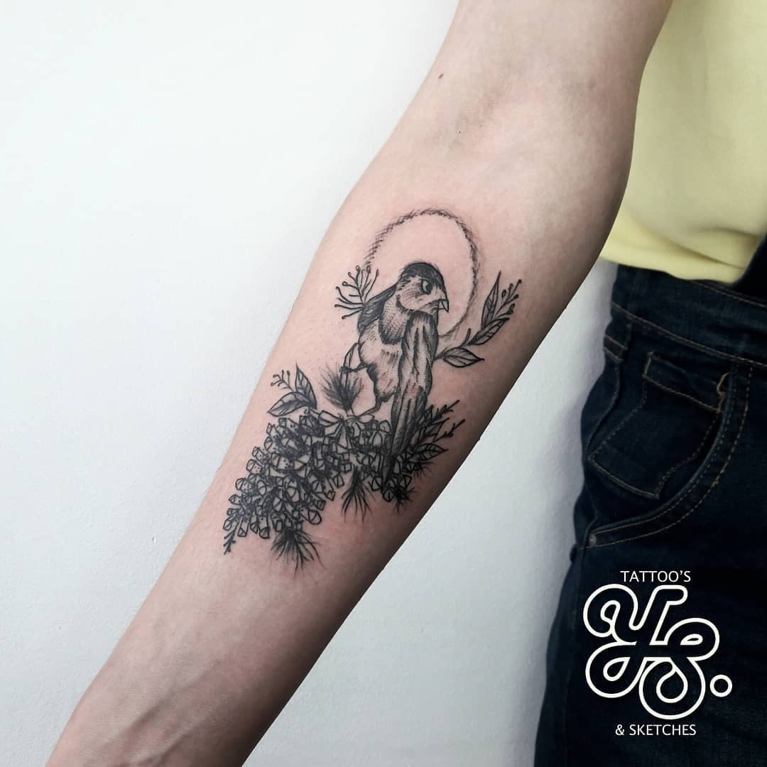 Для дівчат на передпліччі чорно-білі, фото - Тату майстер Ярік Сердюк