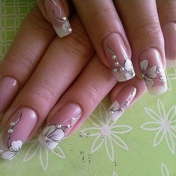 Наращивание ногтей
                    Майстер манікюру Светлана Николаевна Одеса