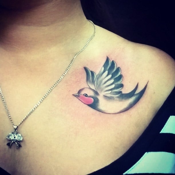 Для дівчат кольорові на грудях, фото - Тату майстер Марьяна Казанцева