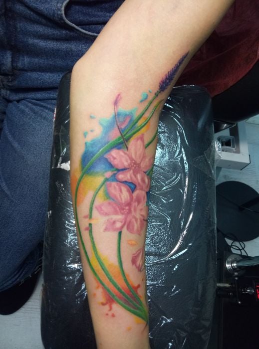 Для дівчат на руці кольорові, фото - Тату майстер Вова Ротькин