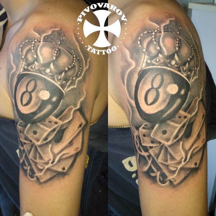 Для дівчат на плечі реалізм, фото - Тату майстер Pivovarov tattoo