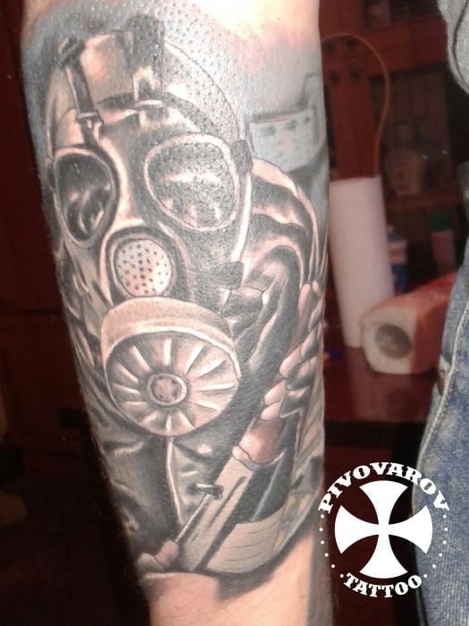 Мужские на руке черно-белые, фото - Тату мастер Pivovarov tattoo