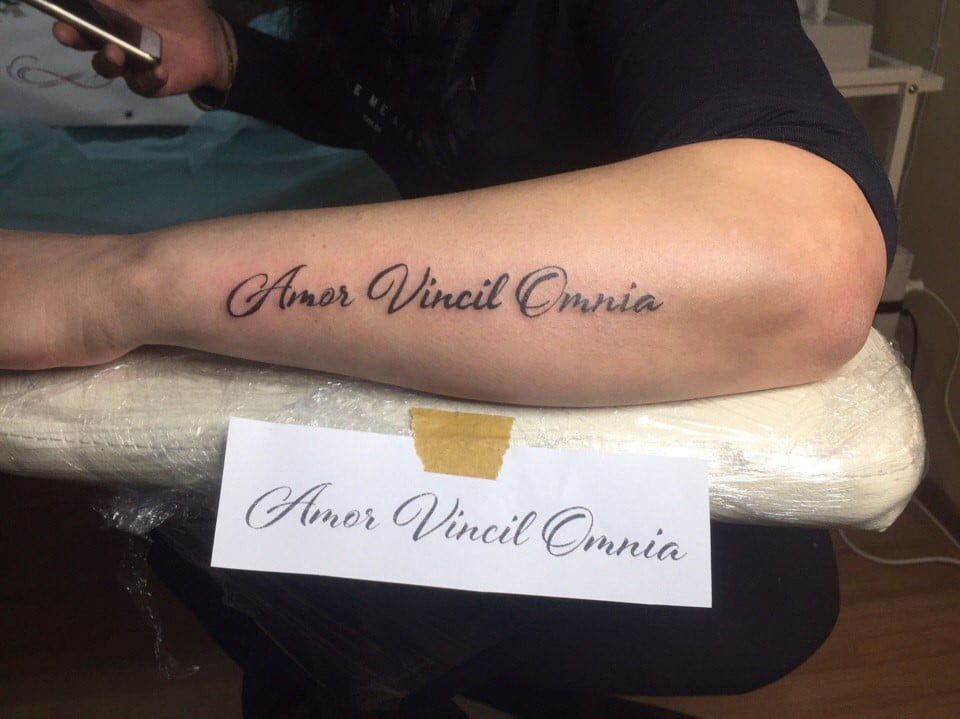 Для хлопців на руці чорно-білі, фото -  SJ.Tattoo.ART