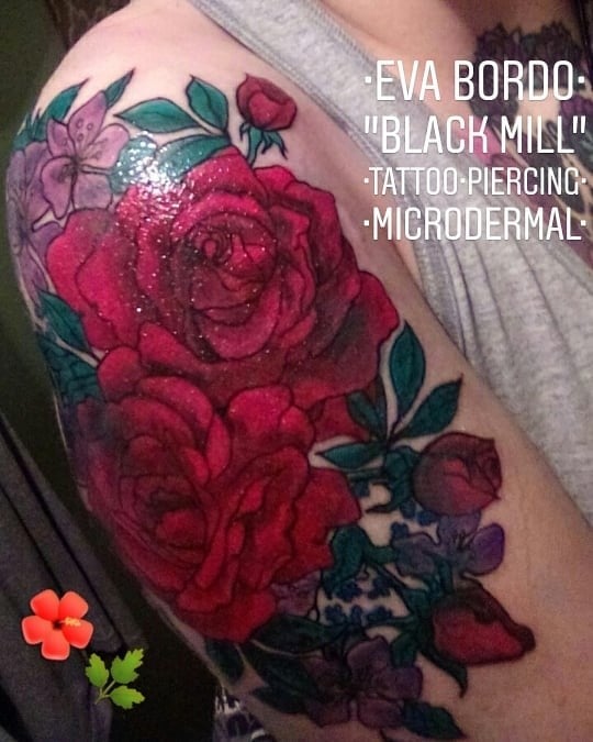 Женские на плече цветные, фото - Тату мастер Ева Бордо