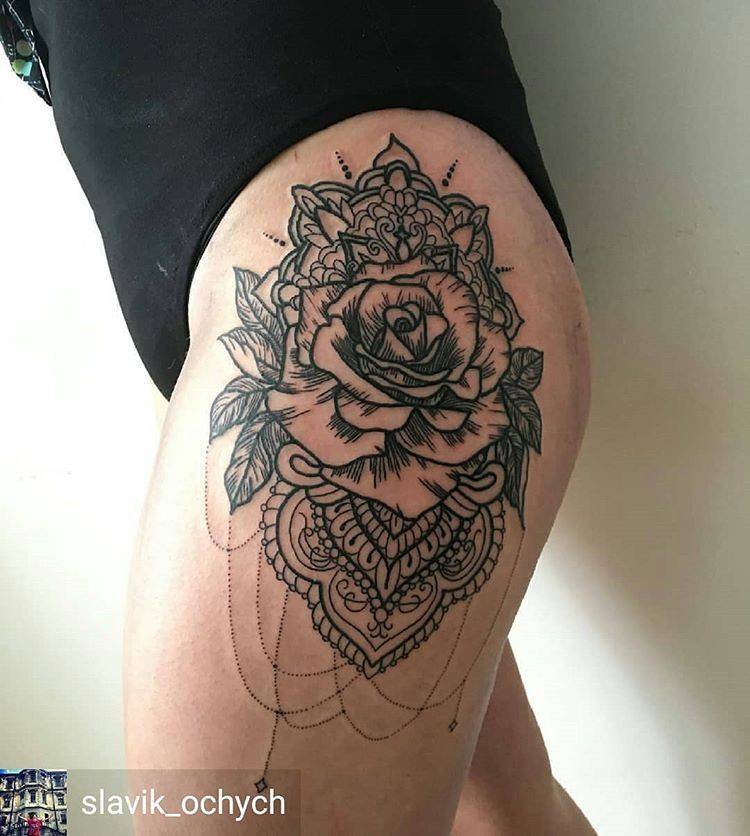 Женские роза черно-белые, фото -  Teta Tattoo