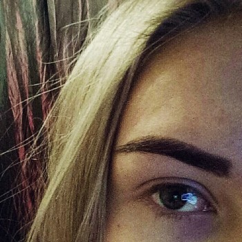 Коррекция + окрашивание бровей (хна\краска)
                    Бровіст Карина Салькова  Харків