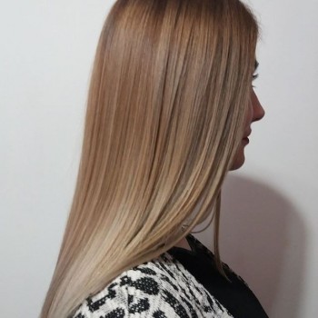 Все виды  окрашивания волос
                    Перукар Елена Запоріжжя