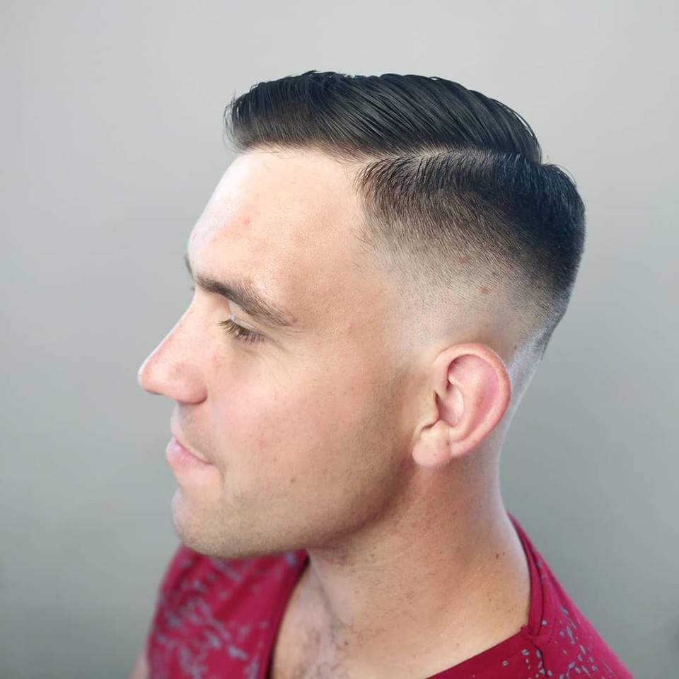 Мужская стрижка на короткие волосы фейд, фото - Барбершоп Level