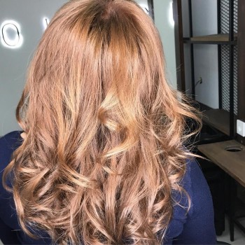 Окрашивание волос
                    Перукар Юлия Київ