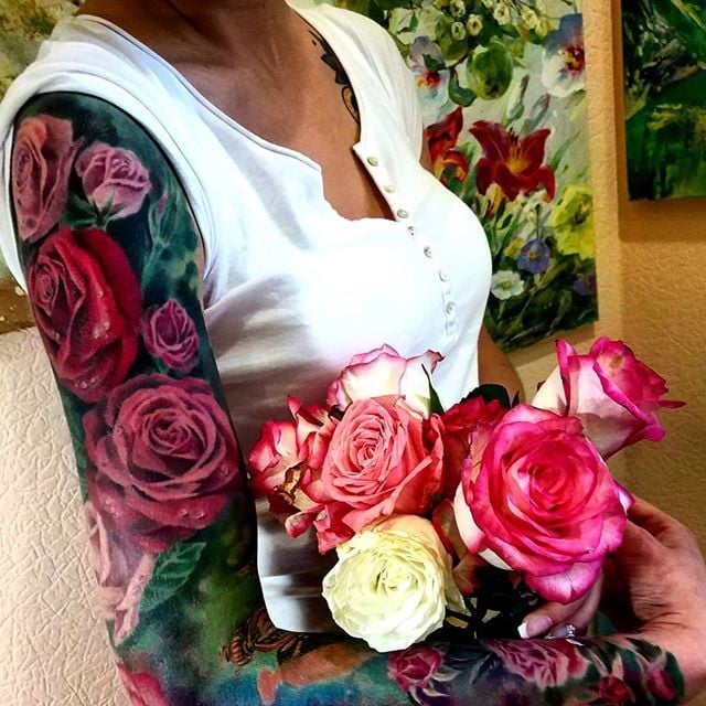 Женские рукав роза, фото - Тату мастер Дарина Погребиская