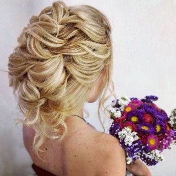 Свадебная прическа
                    Перукар-колорист Даша Одеса