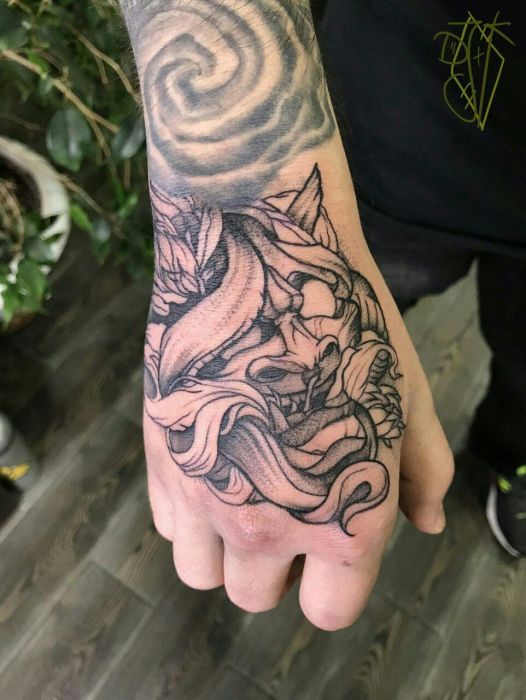 Мужские черно-белые монстр, фото - Тату мастер Михаил Браславский