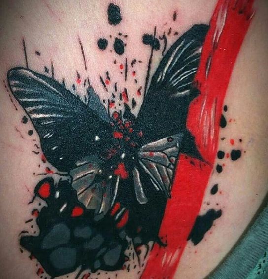 Цветные трэш-полька бабочка, фото -  Ren Tattoo Studio
