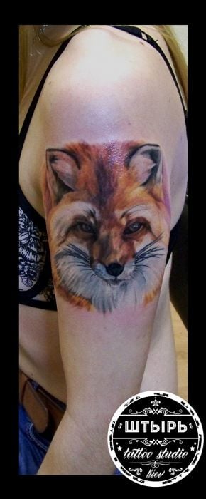 Женские на плече цветные, фото - Тату мастер Василий Штырев