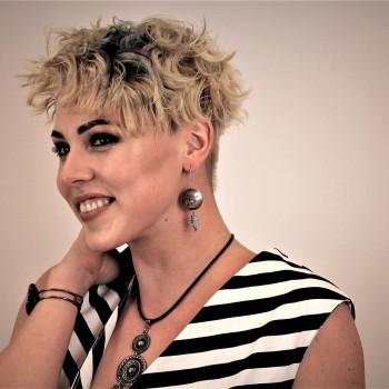 Стрижка пикси женская рваная, фото -  D2