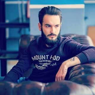 Чоловіча стрижка на середнє волосся подовжена, фото - Барбершоп Mr.Colt