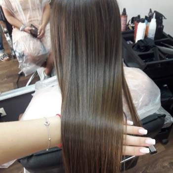 Ботокс волос, кератиновое выпрямление, экспресс кератин
                    Парикмахер-колорист Алина Киев