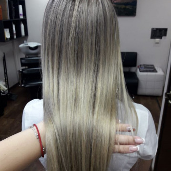 Художественное окрашивание волос
                    Перукар-колорист Алина Київ