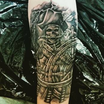 Тату для хлопців на руці чорно-білі, фото - Тату майстер Олег Сорочинский