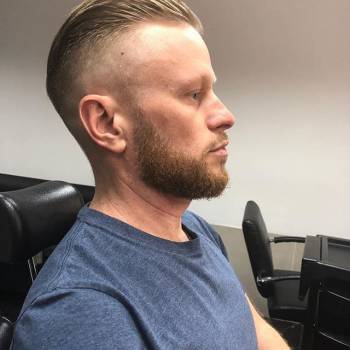 Чоловіча стрижка барбершоп оформлення брів, фото -  Максимум