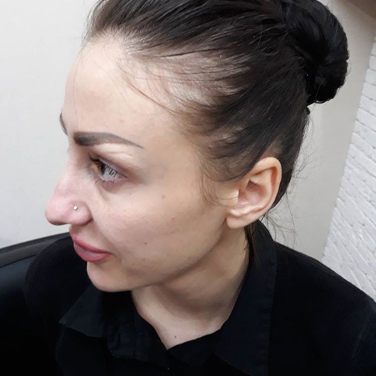 Пирсинг носа нострил, фото - Мастер по пирсингу Анна