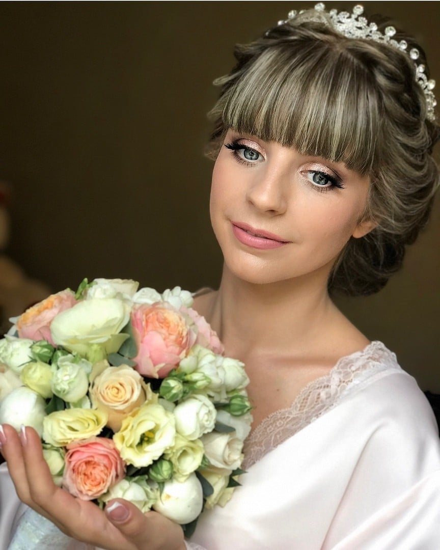 Весільна фотосесія ніжна з букетом, фото - Візажист Анастасия Кот