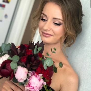 Профессиональный макияж, аэромакияж. Вечерние прически и укладки
                    Визажист Анастасия Кот Одесса