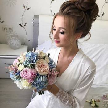 Профессиональный макияж, аэромакияж. Вечерние прически и укладки
                    Визажист Анастасия Кот Одесса