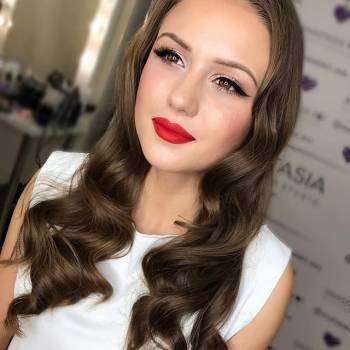 Профессиональный макияж, аэромакияж. Вечерние прически и укладки
                    Визажист Анастасия Кот Одесса