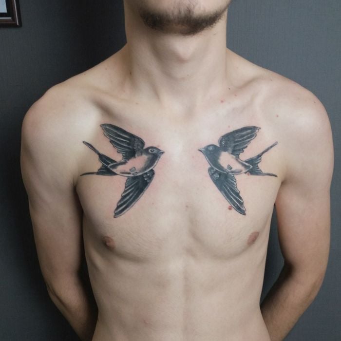 Мужские черно-белые на груди, фото - Тату мастер Евгений Глухов