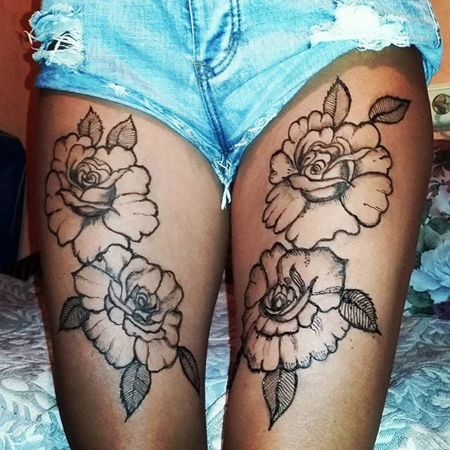 Для дівчат квіти хною, фото - Викладач курсів краси Ольга