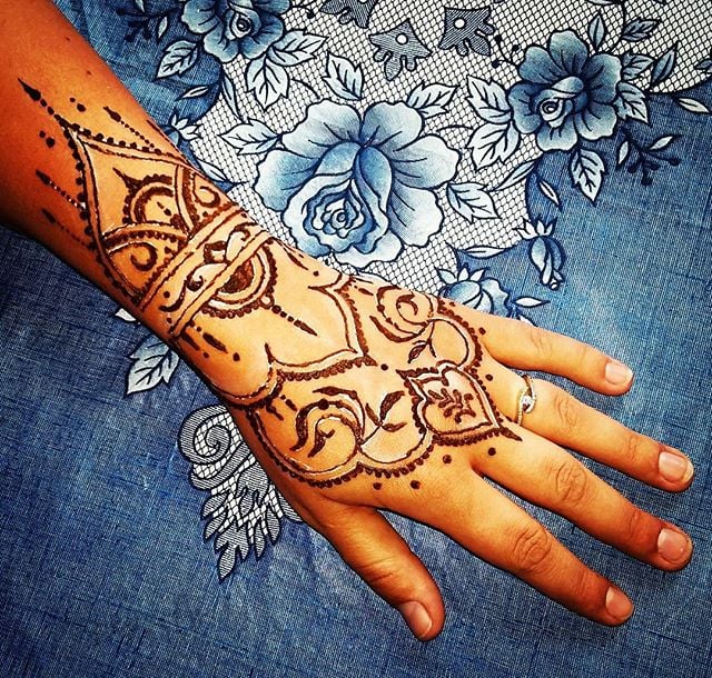 Роспись натуральной хной, фото - Викладач курсів краси Ольга