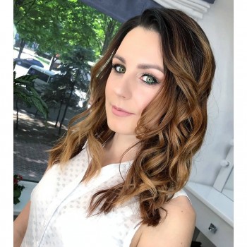 Локоны, кудри, накрутка
                    Візажист Анна Логвинова Кривий Ріг